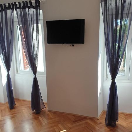 Apartman P-E Pula Extérieur photo