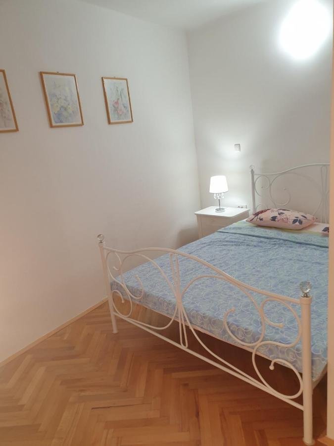Apartman P-E Pula Extérieur photo