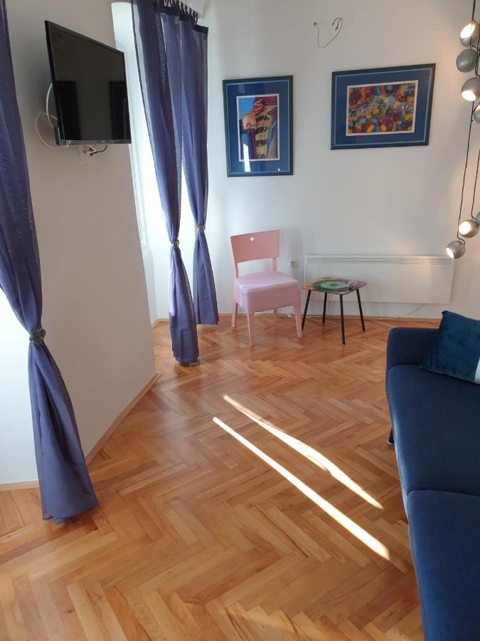 Apartman P-E Pula Extérieur photo